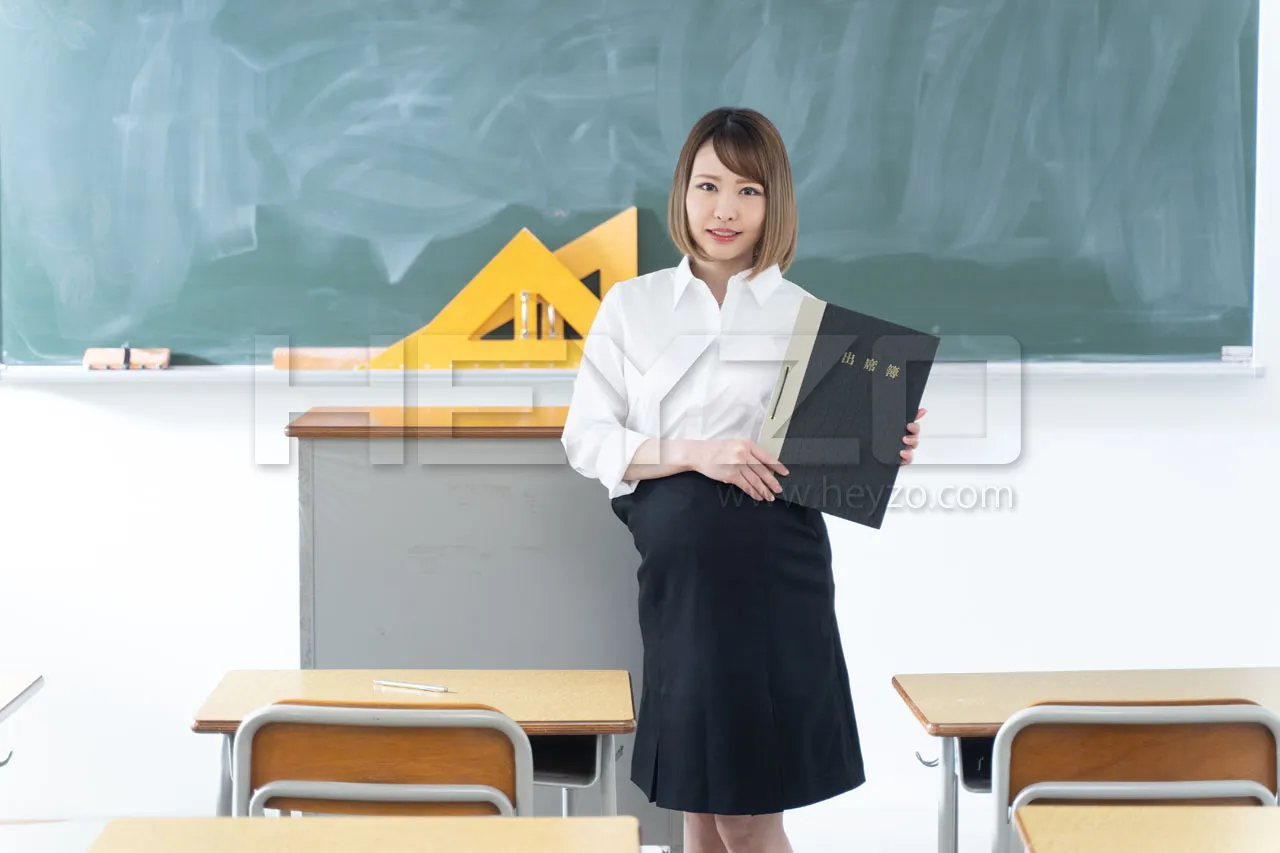 身重な女教師はヤリたくて仕方がない！-1