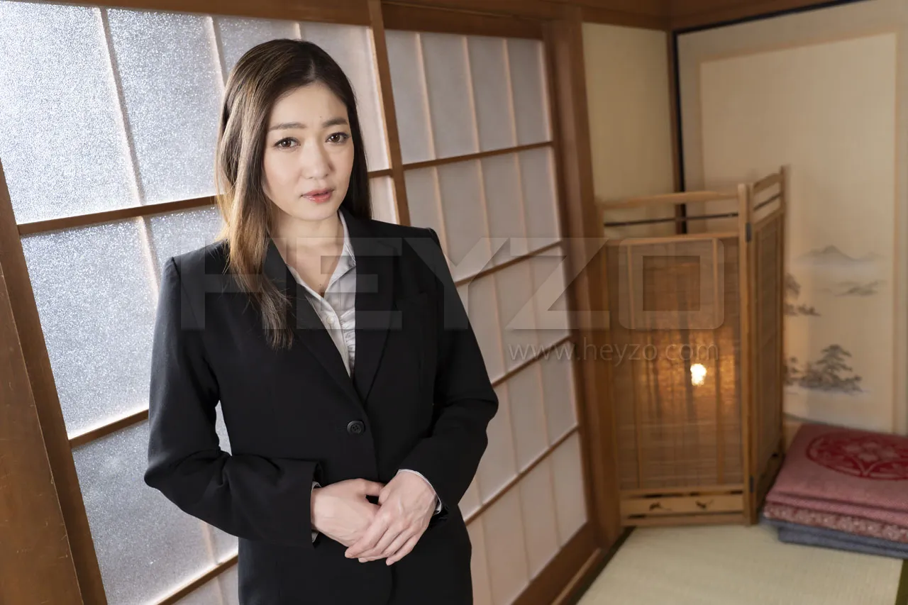 ネトラレちゃった美人女教師-1