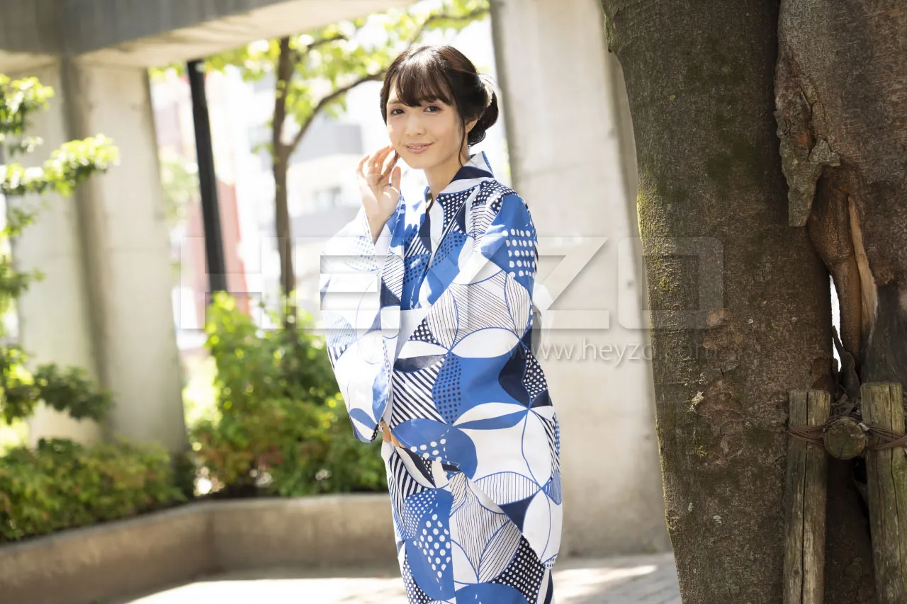 雨でグッショリ濡れた浴衣美女をラブホでまたグッショリ濡らす！-1