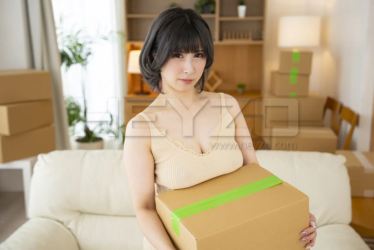 隣に越してきた巨乳人妻～夫は単身赴任中～-1