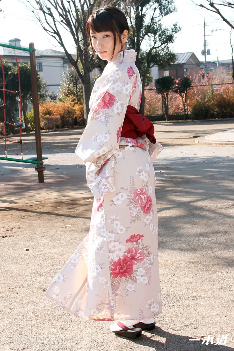 肉食すぎる和服美人 彩華ゆかり-6