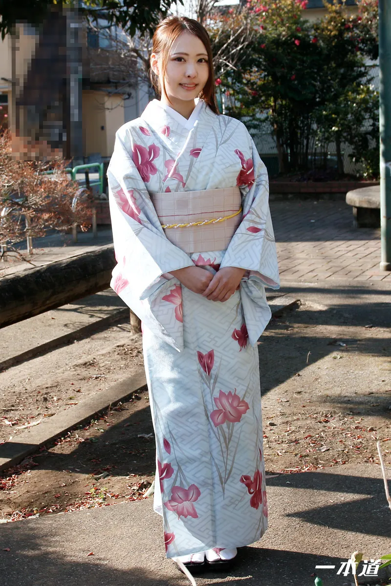 肉食すぎる和服美人 朝比奈菜々子-1