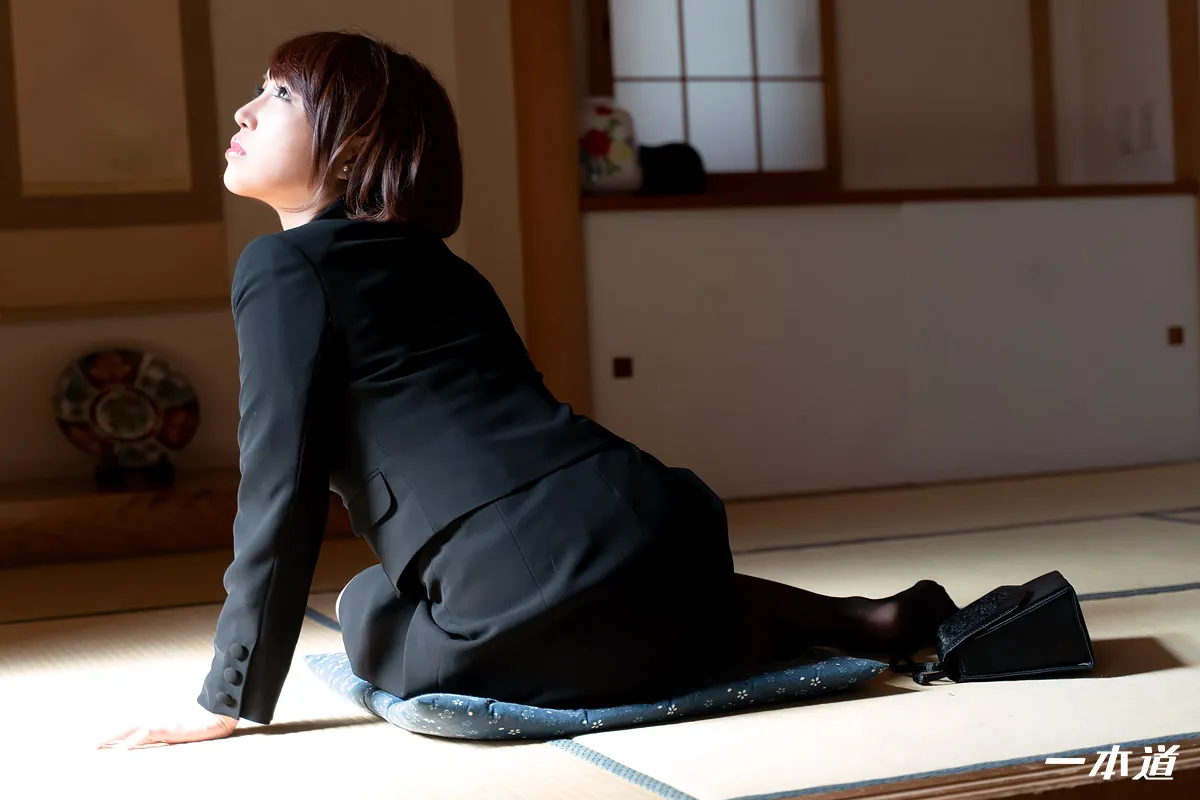 双葉みおと夏木ゆきえ ~ 喪服スペシャル版 ~-6