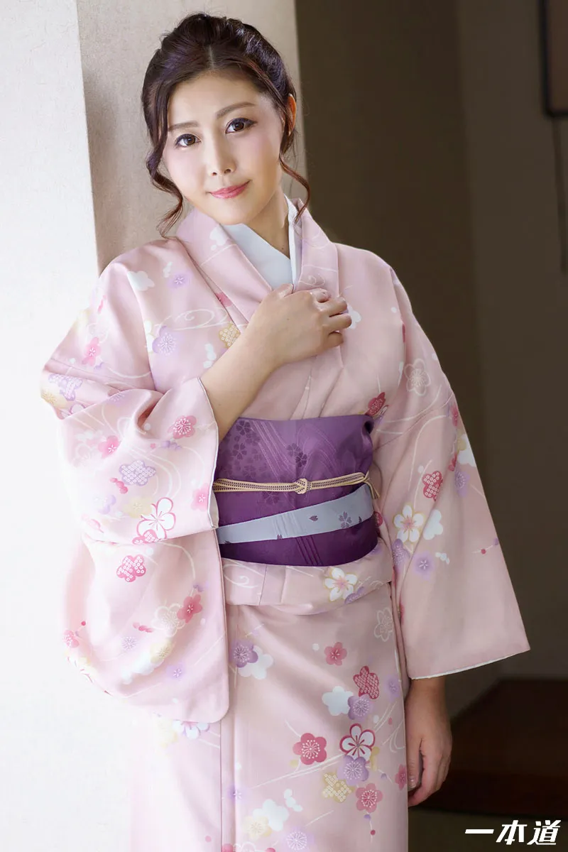 美人女将の精魂込めたエッチなおもてなし-1