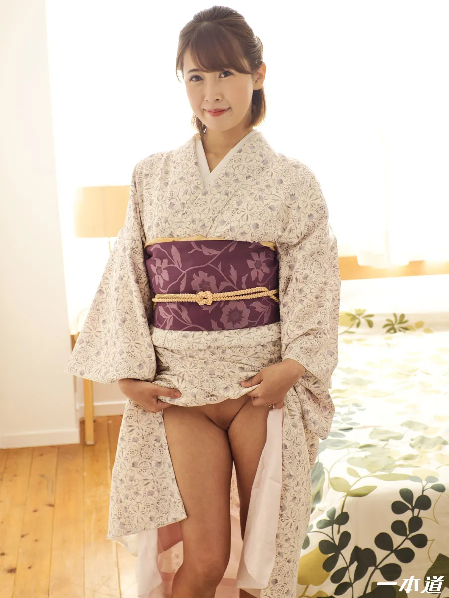 まんチラの誘惑 〜和服美人の股間に引き寄せられて〜-2