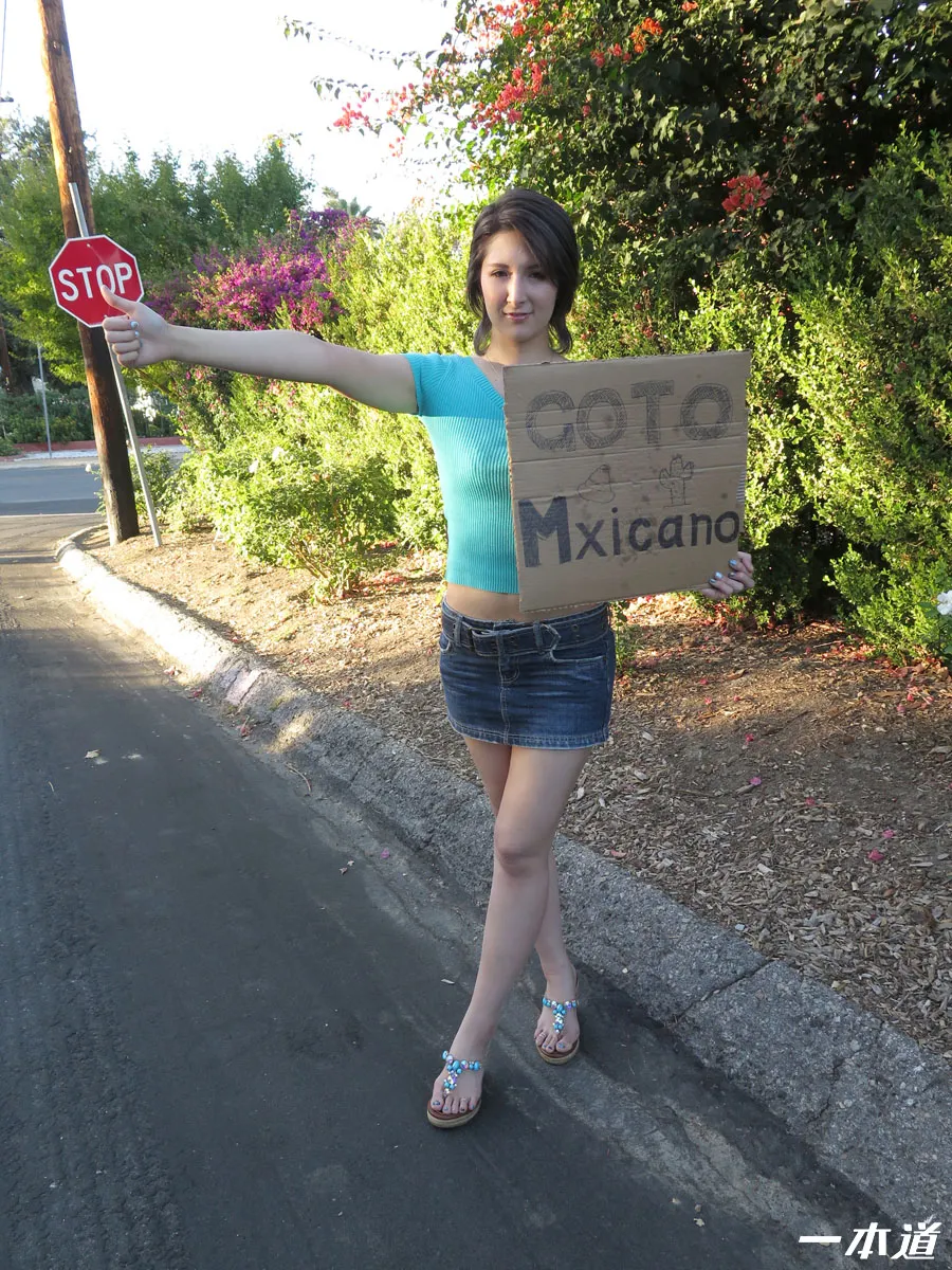 美人ハーフとヒッチハイクの旅-1