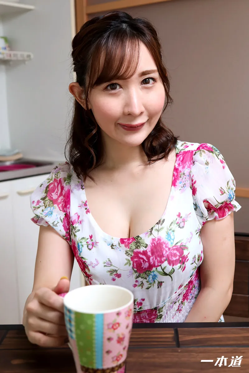 まんチラの誘惑 〜あざと可愛い友達のママ〜-2