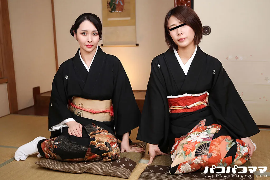 艶やか和装美熟女達と戯れる4P中出し乱交-1