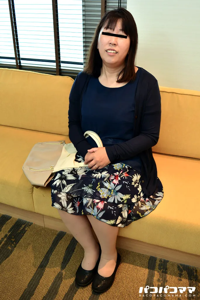 奥さん、今はいてる下着を買い取らせて下さい！〜白毛交じりのマン毛おばさん〜-2