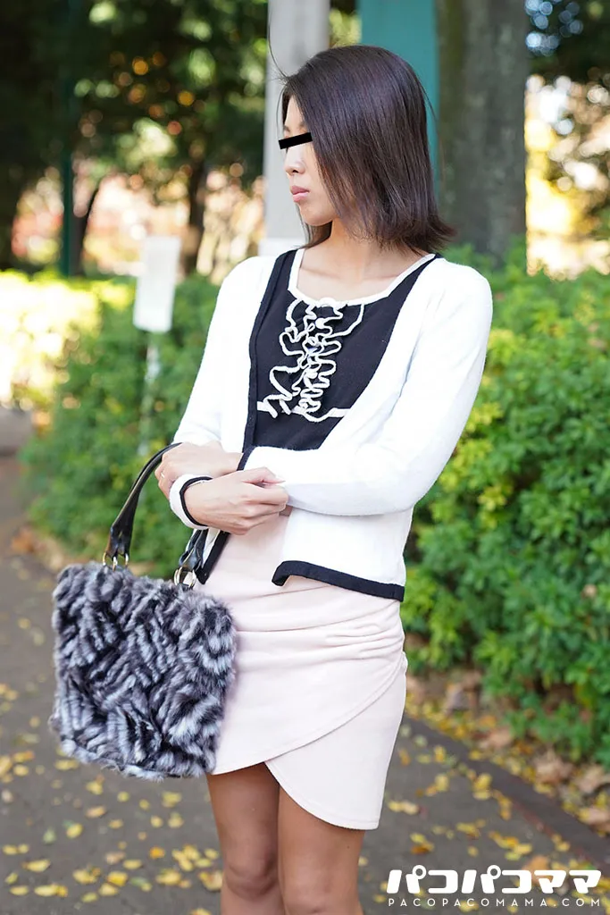 ファッションチェックを口実に素敵な奥様をナンパ！即ハメ！-1