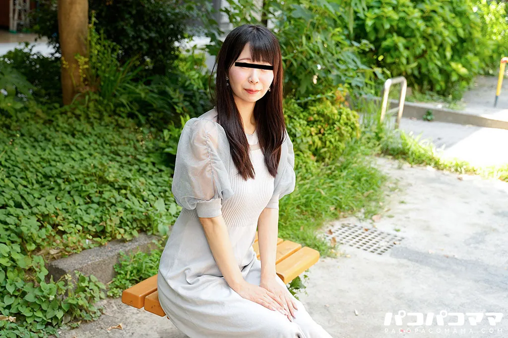 奥さん、今はいてる下着を買い取らせて下さい！~エッチな撮影と知りつつ謝礼に惹かれた清楚系Fカップの美乳ママ~-3