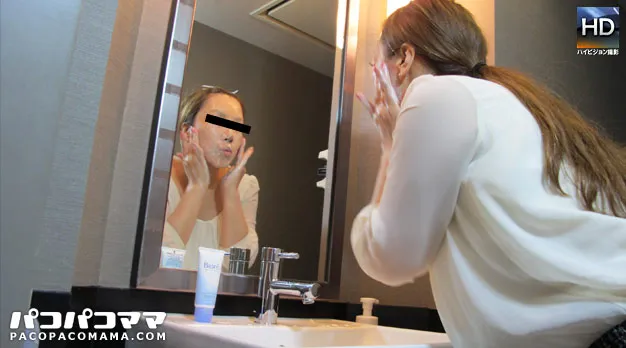 スッピン熟女 〜パイパン素肌美人〜