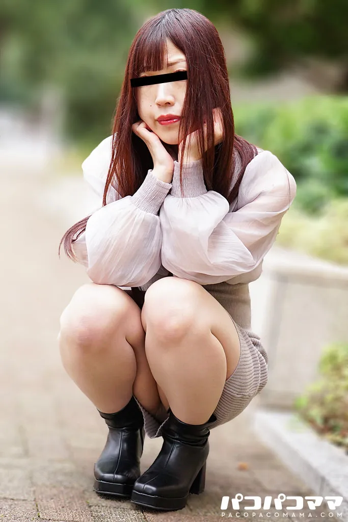 綺麗なツルツル無毛マンコに中出し！-3