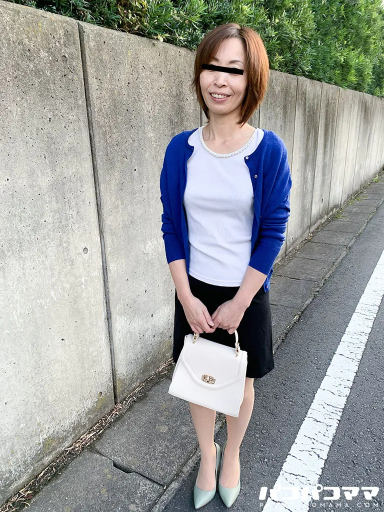 奥さん、今はいてる下着を買い取らせて下さい！〜王道の黒いパンツとブラ〜-3