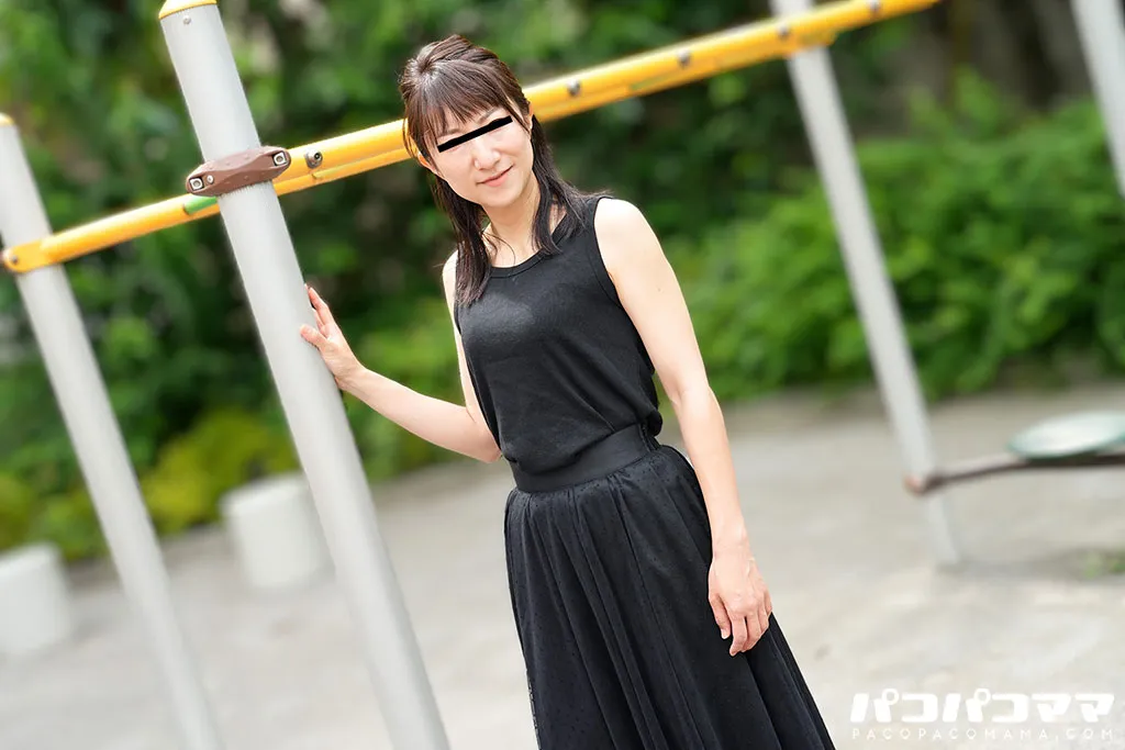 夫に電話をさせながら人妻をハメる ~エッチなお汁を出しまくる人妻~-1