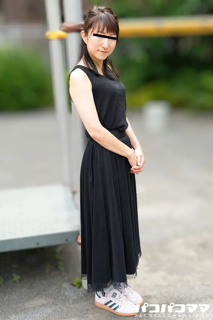 夫に電話をさせながら人妻をハメる ~エッチなお汁を出しまくる人妻~-2