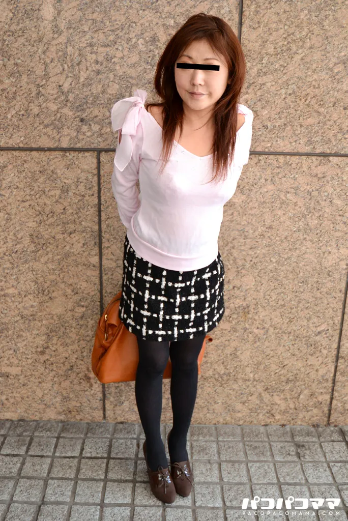 セックスレスに悩む人妻をナンパ持ち帰り！-1