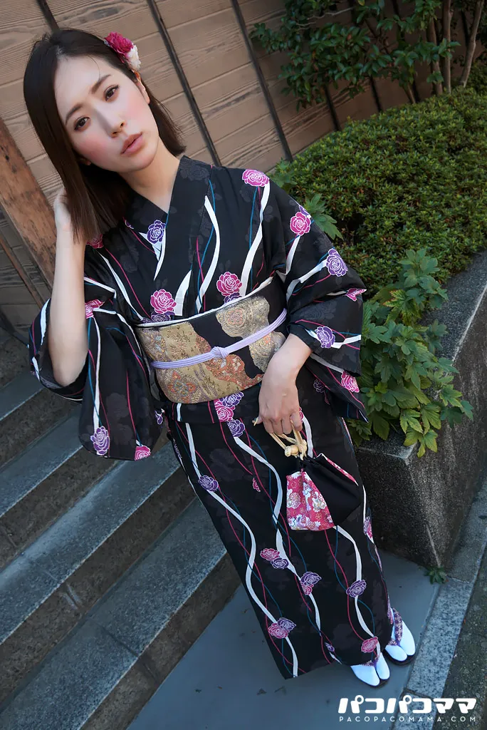 新城由衣さんをとことんヤリまくる-2