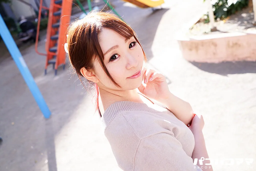 桃尻熟女 ~何をされてもカメラ目線~-3