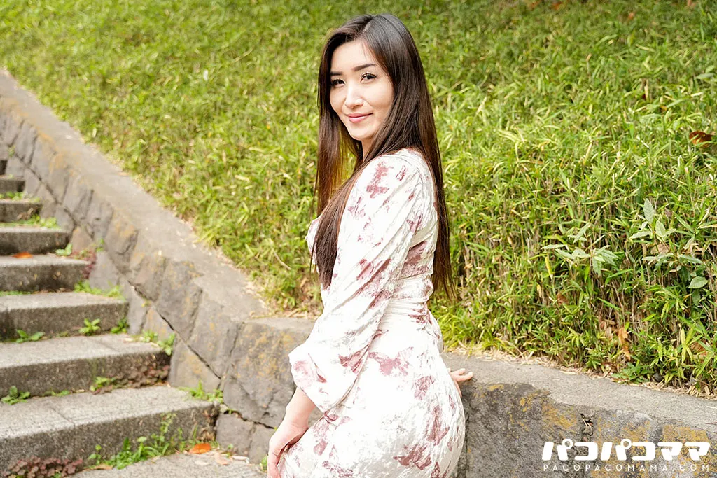 いつも旦那の性欲を口で処理する美人妻の本音-2