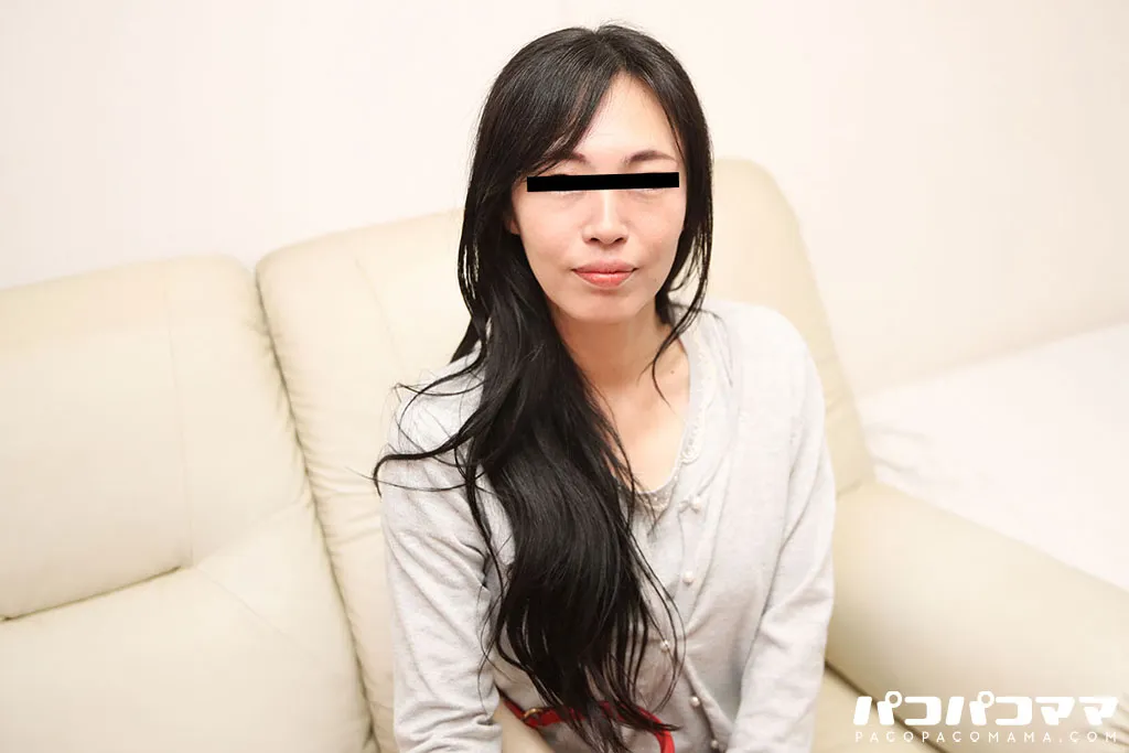 奥さん、今はいてる下着を買い取らせて下さい！~ デキ婚ママのシミつきパンティー~-3