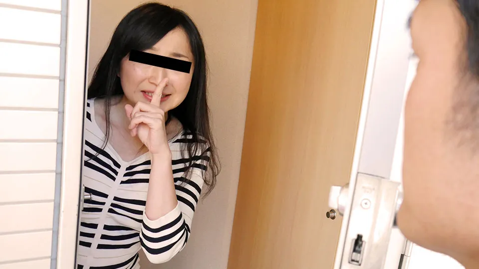 団地妻 〜隣人にあえぎ声が聞こえちゃう…〜