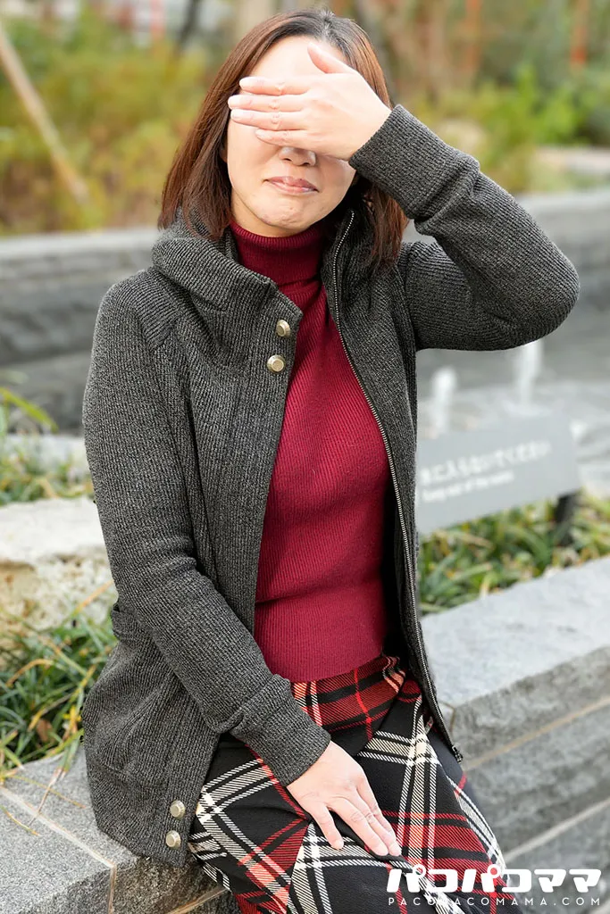 オマンコだけでは物足りない欲張り熟女とアナル性交-1