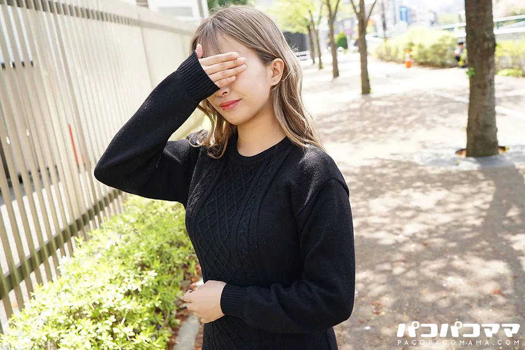 同窓会で再会した人妻のカラダが予想外にエロかったので誘ってハメ撮りしちゃいました！-1