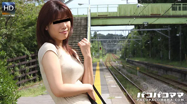 長身パイパン美恥丘