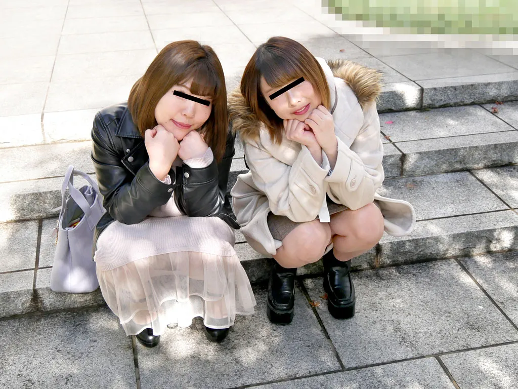 おんな友達といっしょ 〜学生時代からの親友だけど3Pはちょっと緊張します〜-2