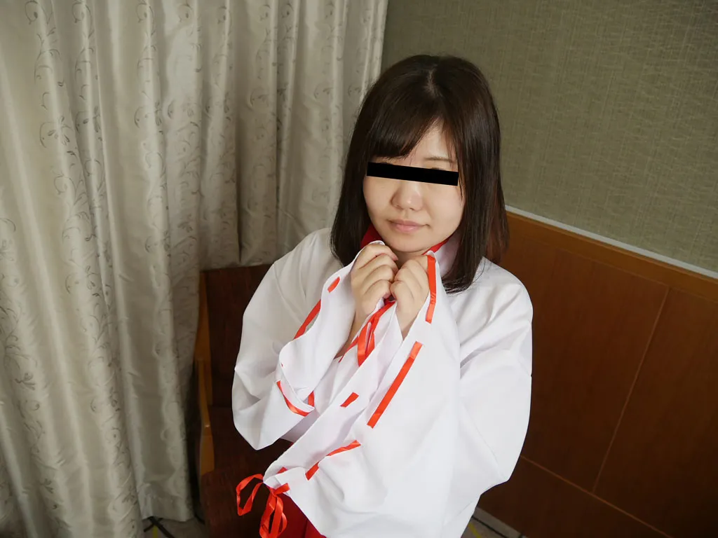 現役巫女さんなのに処女じゃなかったので罰として中出ししてやりました-3