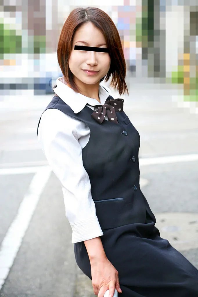 素人のお仕事 ～信用金庫のピュアな女子職員をまんぐり野菜責め！～-1