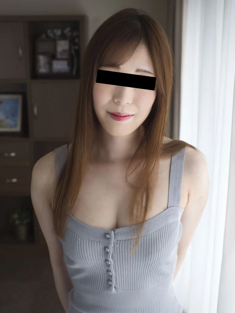 スタイル抜群色白美脚美女を焦らし責め-1