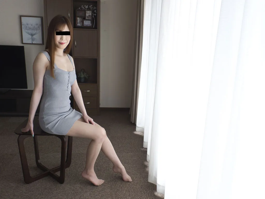 スタイル抜群色白美脚美女を焦らし責め-3