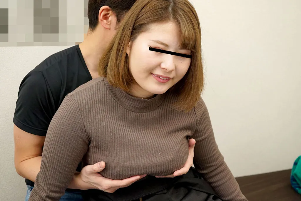 Hカップのおっぱいが今でも急成長し続けている素人娘をゲットしました-3