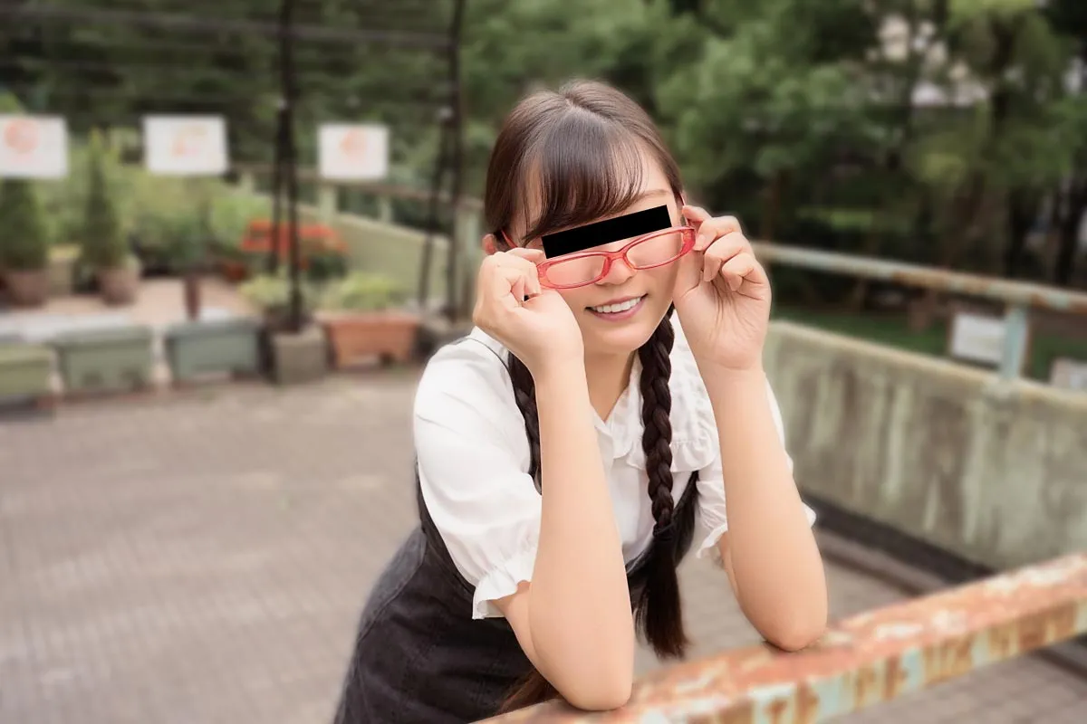 お尻の開発にも興味津々な赤メガネ娘-3