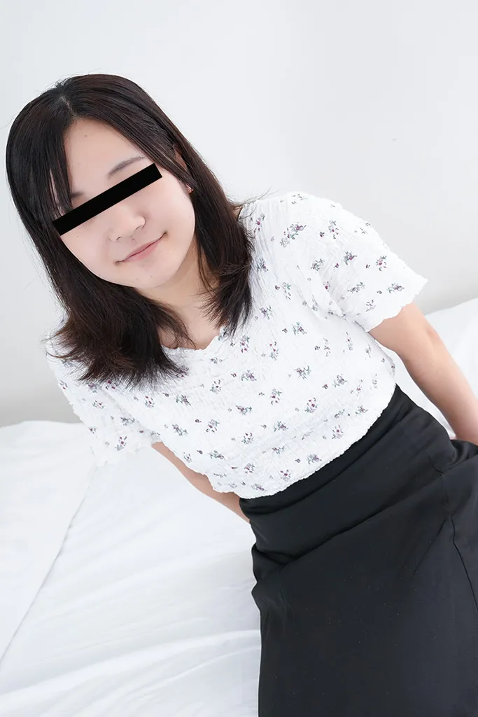 自分を変えたい！地味でおとなしそうな素人が初脱ぎ！-2