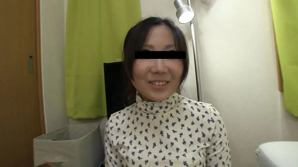 愚痴聞きサービスの従業員を酔わせてハメまくりました-1