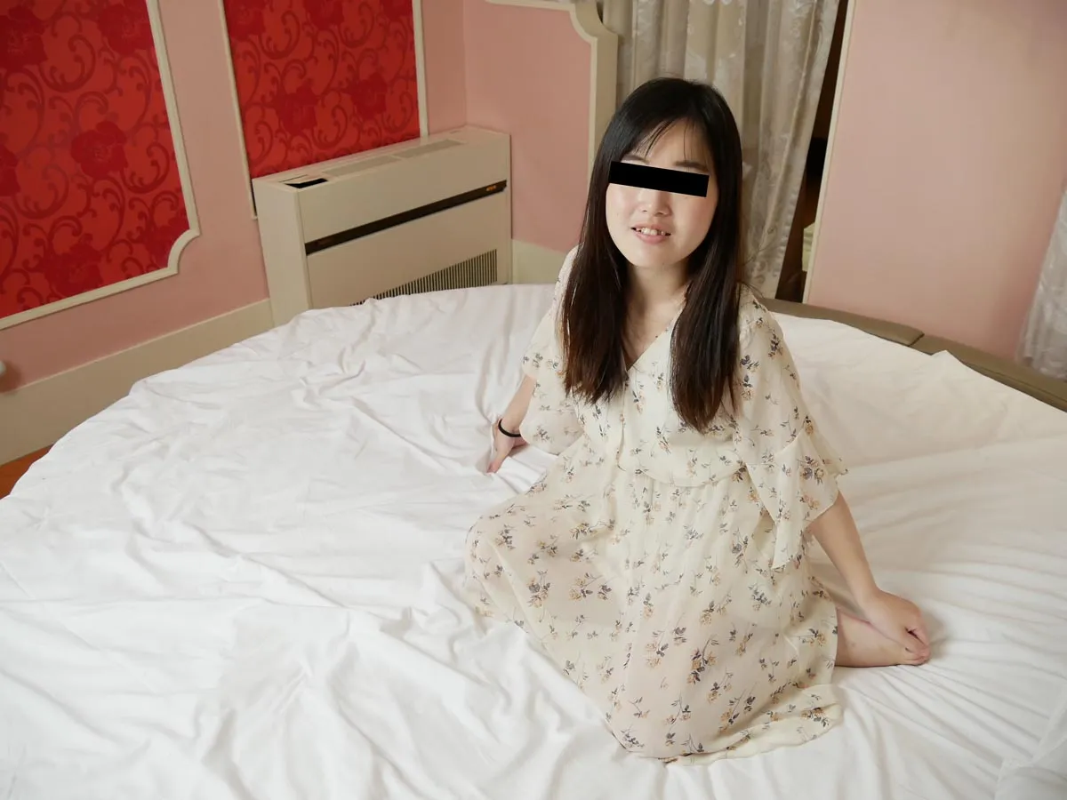 素人ＡＶ面接 ～ロリ系ふわふわワンピース娘の初AV出演～-2