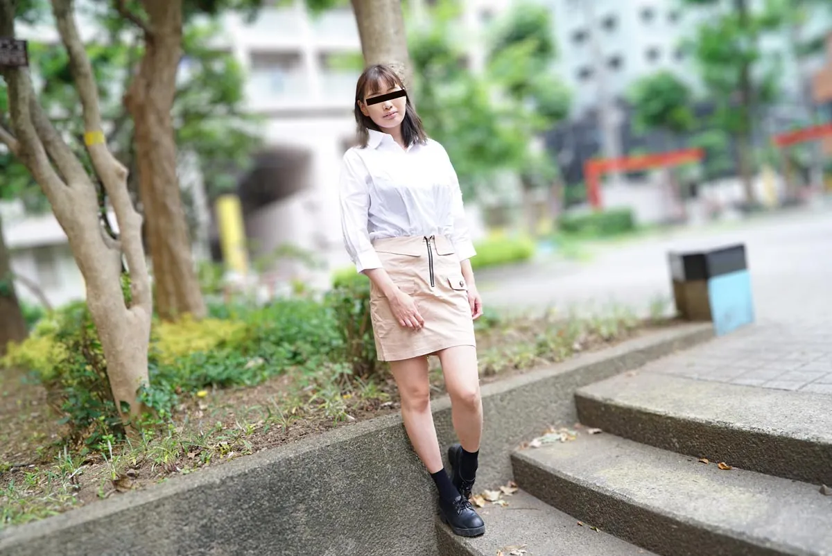 巨乳セフレがフェラしてる間に彼氏から着信アリ-2