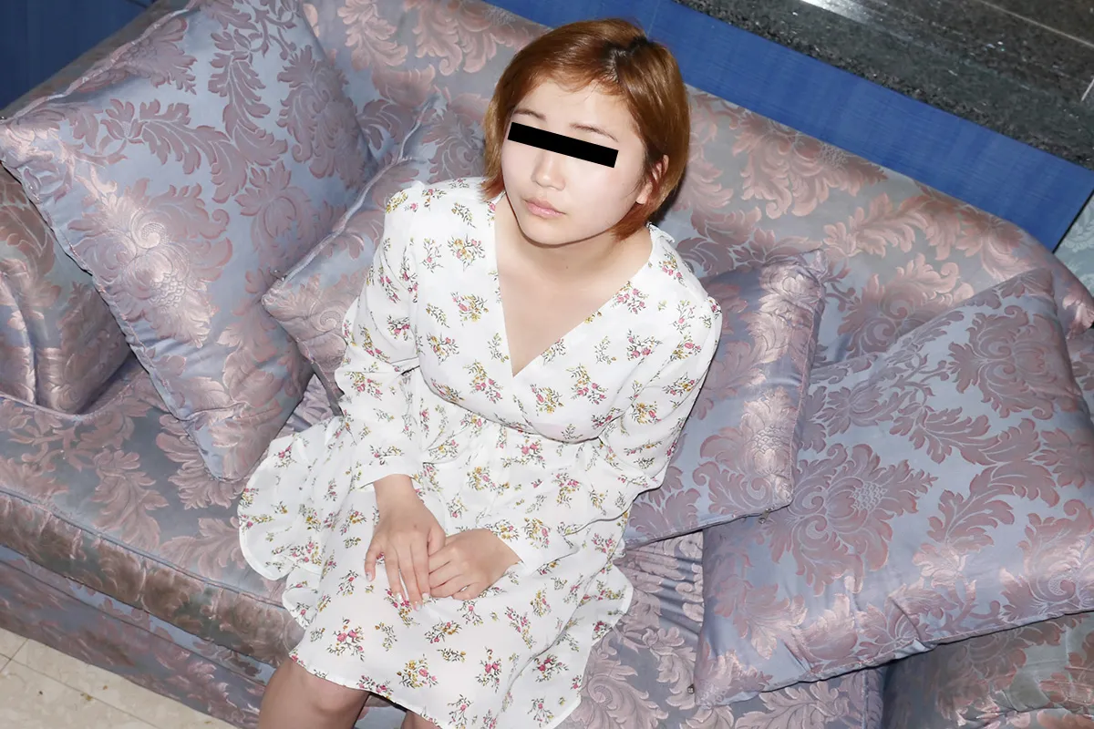 M字開脚で一生懸命バキュームフェラする今どき娘-2