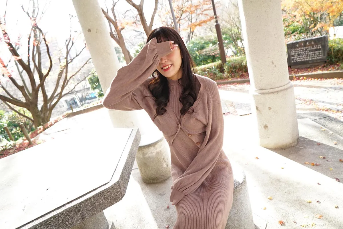 八重歯が可愛い娘にはドッキリ即ハメ3P！二連続中出し！-2