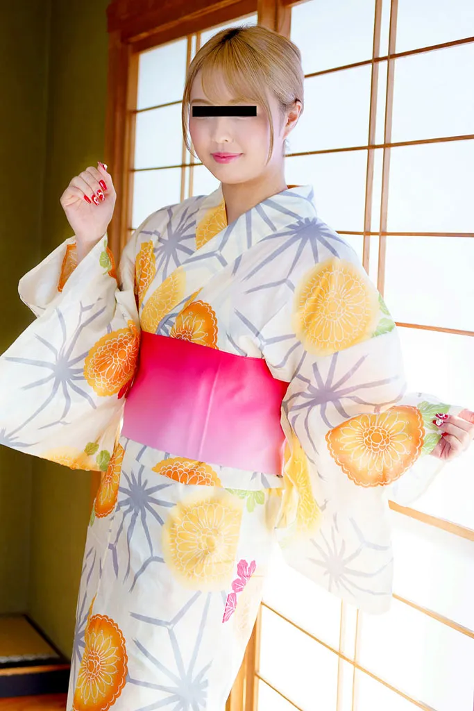 おじさんに調教されまくる浴衣乱れる温泉デート-1