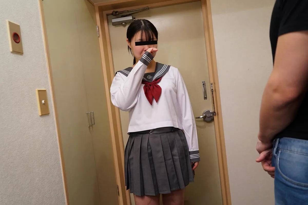 ぽちゃセーラーで即尺してくれるデリヘルをオーダー！-3