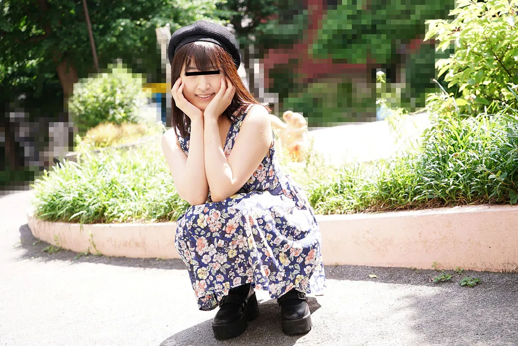 インタビュー中にまさかの即ハメ！清楚系素人が理性を失い感じまくる-2