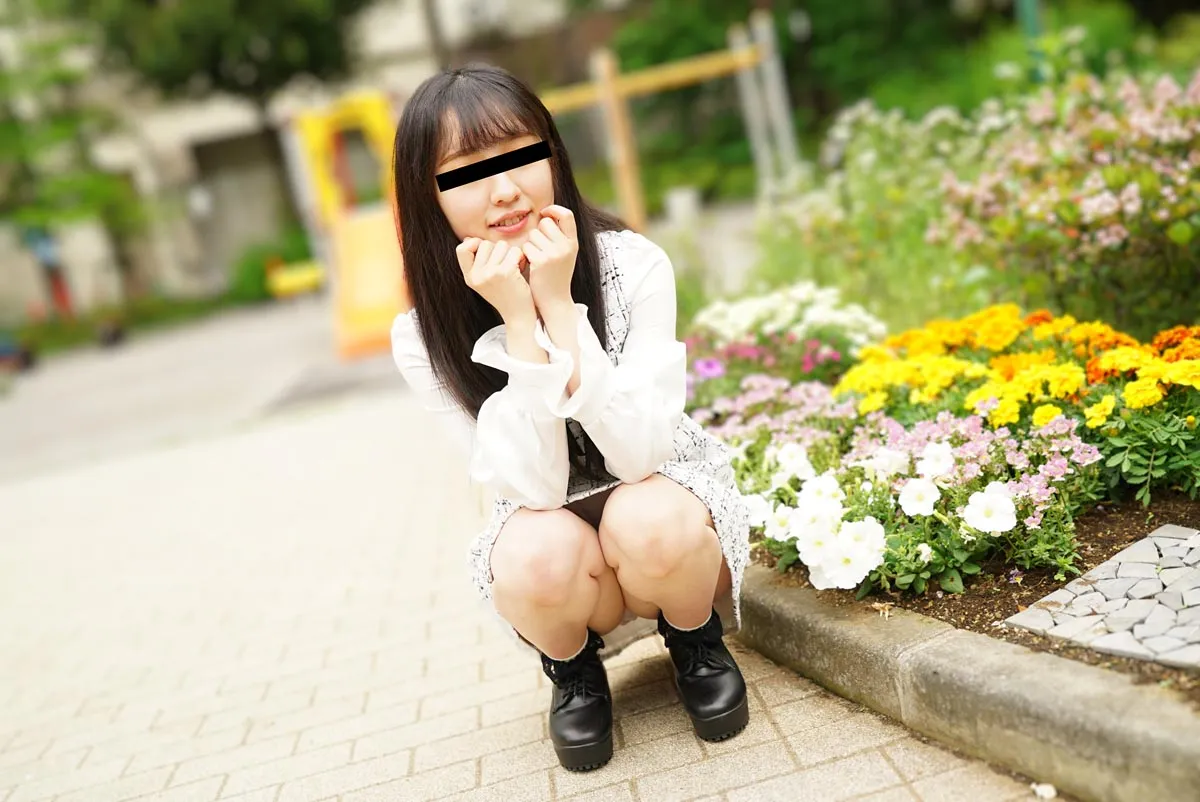 すっぴん素人 ～華奢な体をガンガン高速ピストン！～-3