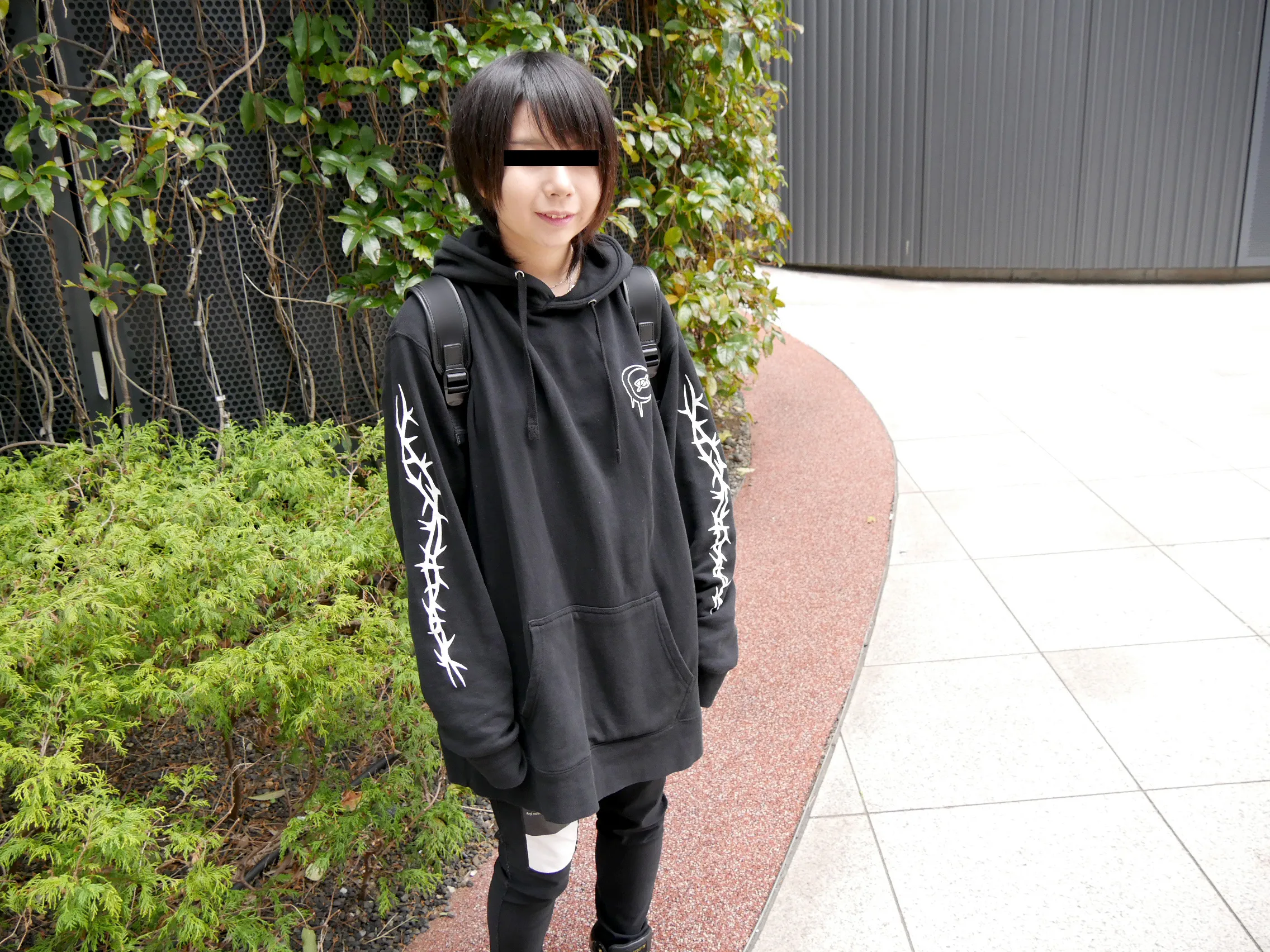 ショートヘアの似合うエッチが大好きな素人娘をゲットしました-1