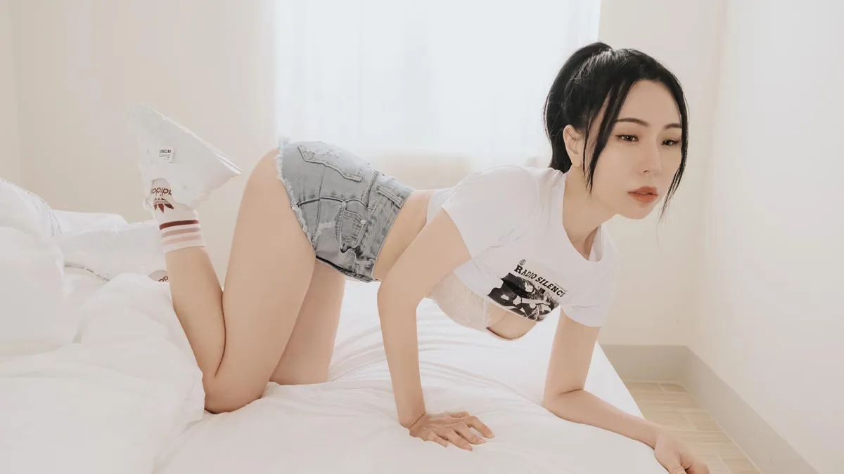 アジアの美女図鑑 : アンバー-3