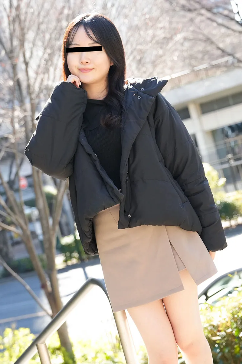 デビュー前のAV面接でしれっと即ハメされた素人娘-1