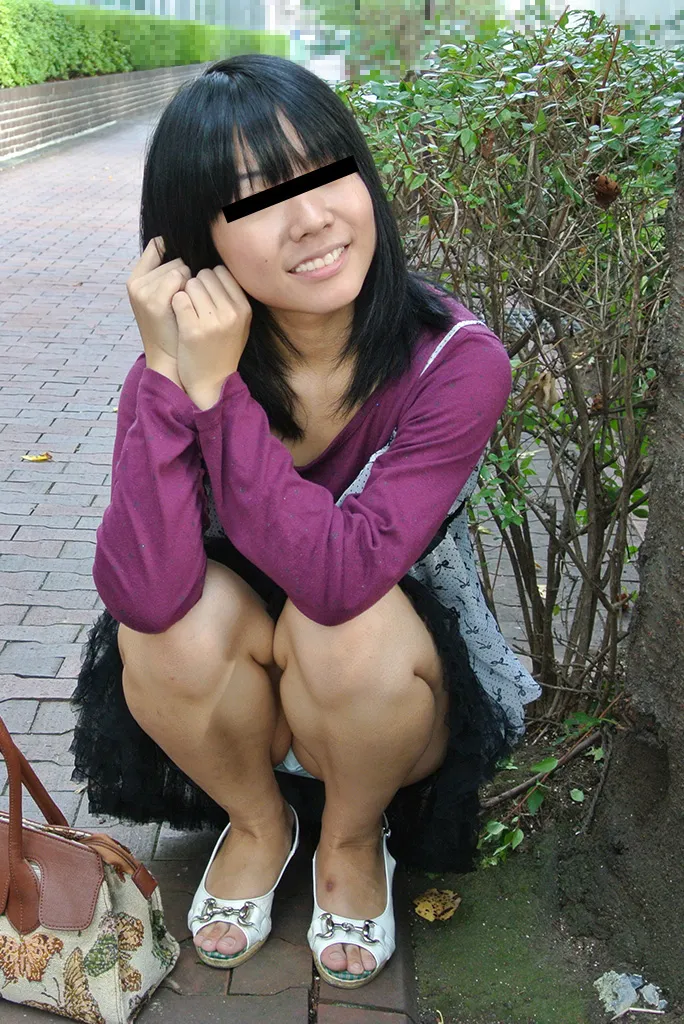 パンチラの写真撮影でナンパしたまま中出しまでしちゃいました-2